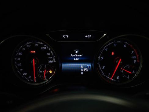 Used 2018 Mercedes-Benz GLA 250 4MATIC image 18