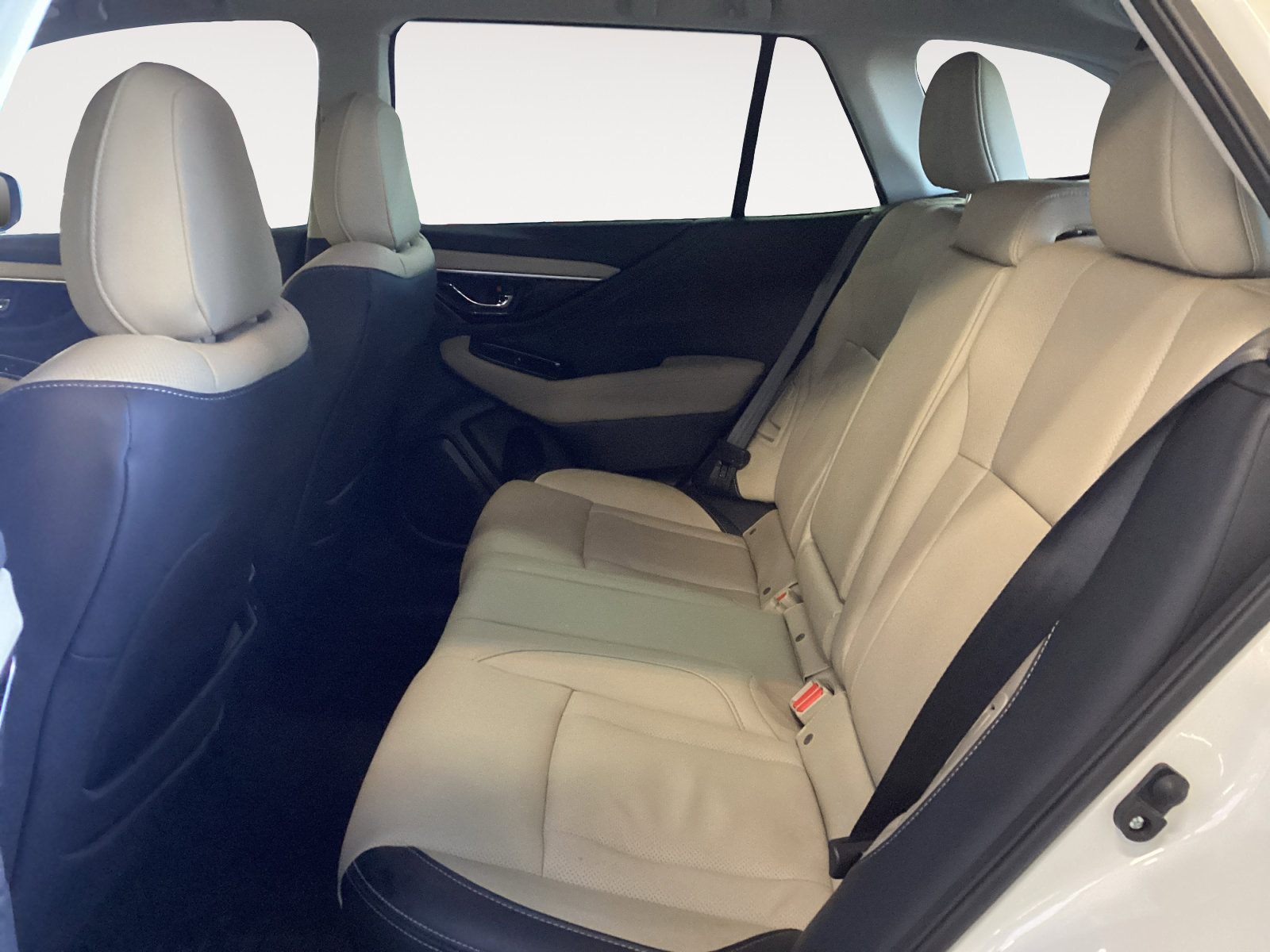 Used 2024 Subaru Outback Limited XT AWD/4WD image 13