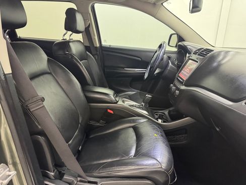 Used 2016 Dodge Journey Crossroad FWD image 14