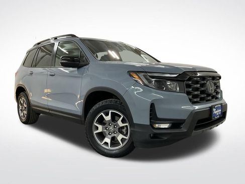 Certified 2022 Honda Passport TrailSport image 5