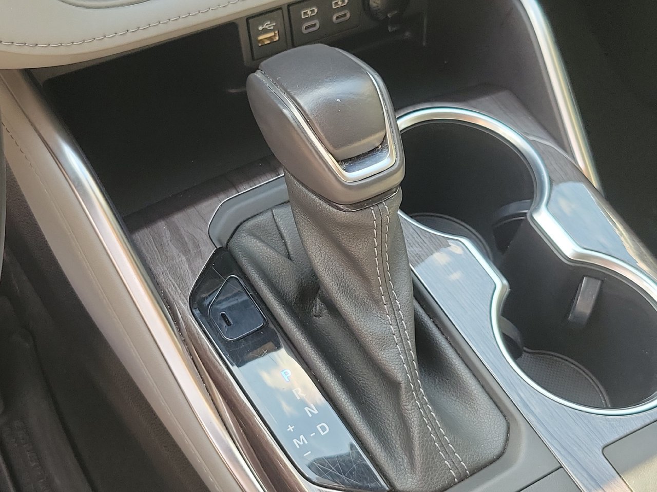Used 2023 Toyota Highlander Platinum FWD image 28