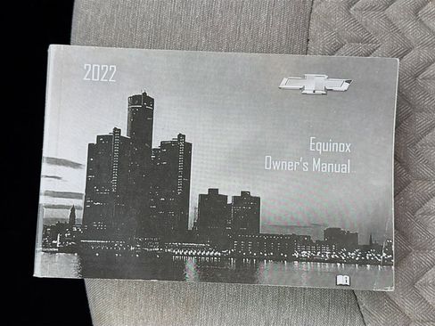 Used 2022 Chevrolet Equinox LT w/ LPO, Floor Liner Package image 33