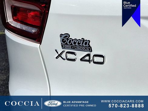 Used 2023 Volvo XC40 B5 Plus w/ Protection Package Premier AWD/4WD image 32