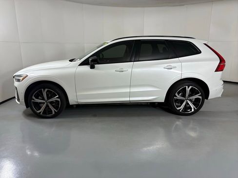 Used 2023 Volvo XC60 B5 Ultimate w/ Climate Package image 5