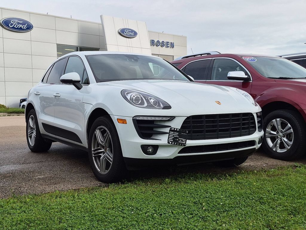 Used 2017 Porsche Macan S AWD/4WD image 1