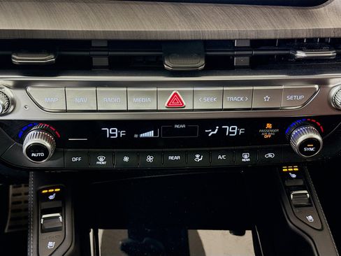 Used 2022 Kia Telluride S image 17