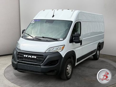 Used 2023 RAM ProMaster 3500 FWD image 3