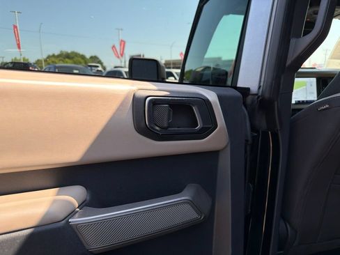 Used 2022 Ford Bronco Wildtrak AWD/4WD image 30