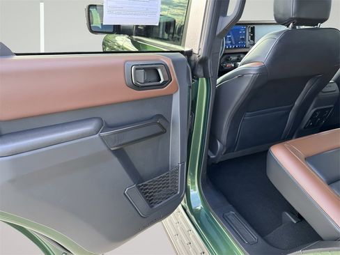 Used 2024 Ford Bronco Outer Banks image 34