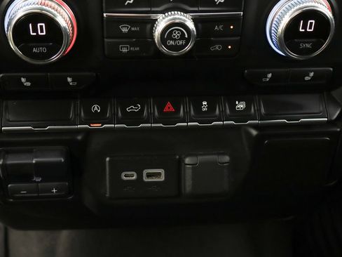 Used 2021 GMC Sierra 1500 Elevation AWD/4WD image 35