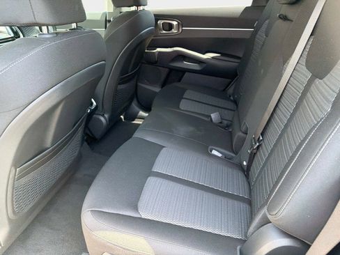 New 2026 Kia Sorento LX FWD image 11