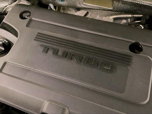 Used 2025 Buick Envision Sport Touring image 30