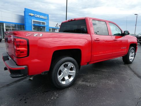 Used 2018 Chevrolet Silverado 1500 LT w/ All Star Edition AWD/4WD image 5