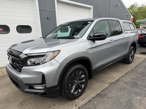Used 2024 Honda Ridgeline Sport image 1