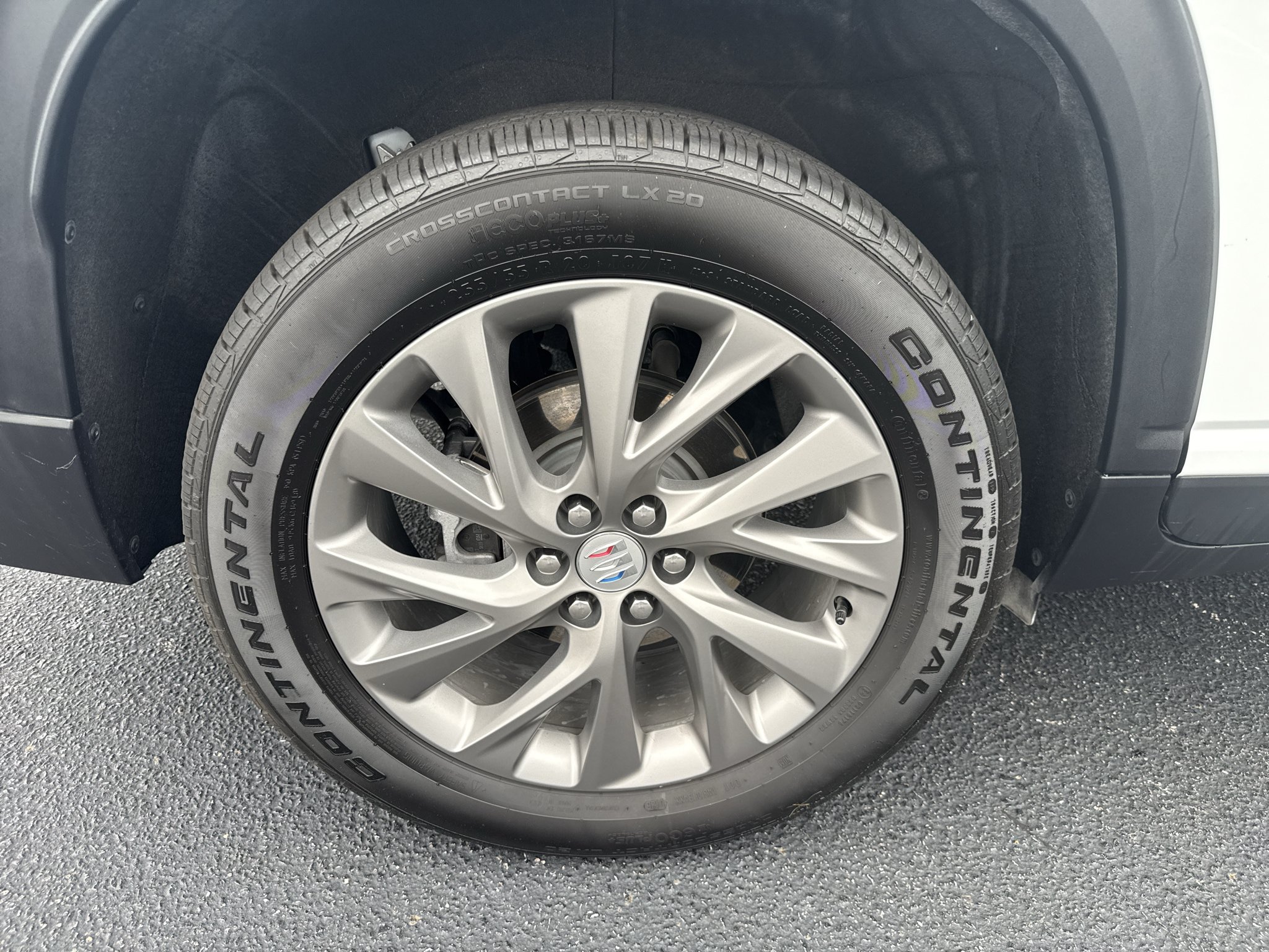 Used 2026 Buick Enclave Preferred FWD image 23