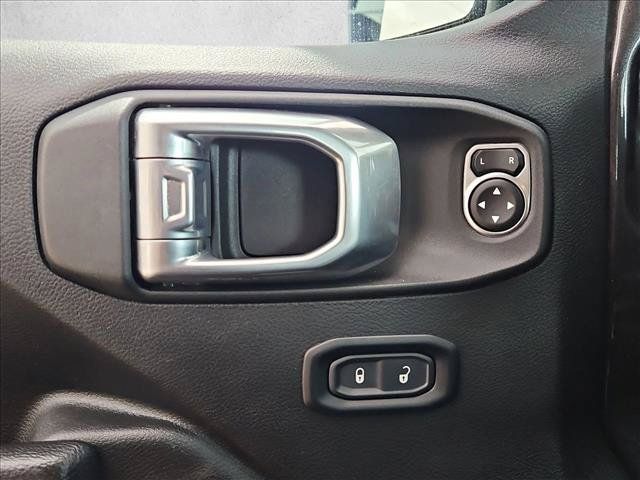 Used 2023 Jeep Gladiator Sport AWD/4WD image 25