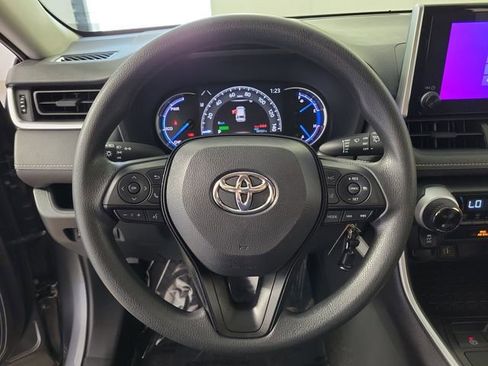 Used 2024 Toyota RAV4 LE AWD/4WD image 26