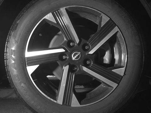 Used 2025 Nissan Sentra SV FWD image 13