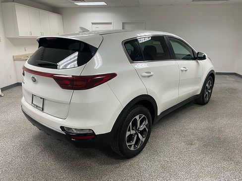 Used 2021 Kia Sportage LX image 5