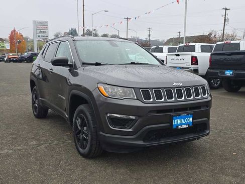Used 2020 Jeep Compass Sport w/ Cold Weather Group image 7