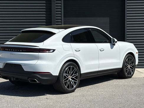 Used 2026 Porsche Cayenne Coupe AWD/4WD image 24