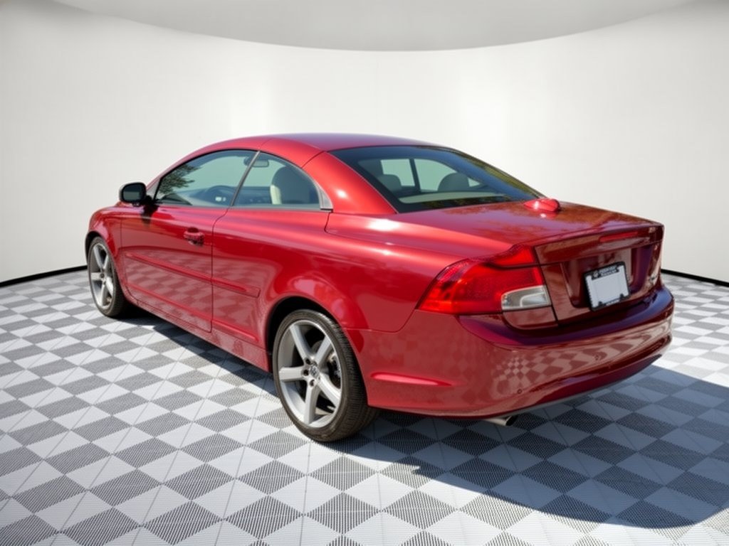 Used 2011 Volvo C70 T5 w/ Multimedia Pkg FWD image 3