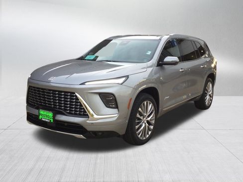 Used 2026 Buick Enclave Avenir w/ Super Cruise Package AWD/4WD image 2