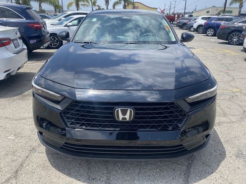 Used 2025 Honda Accord SE image 2