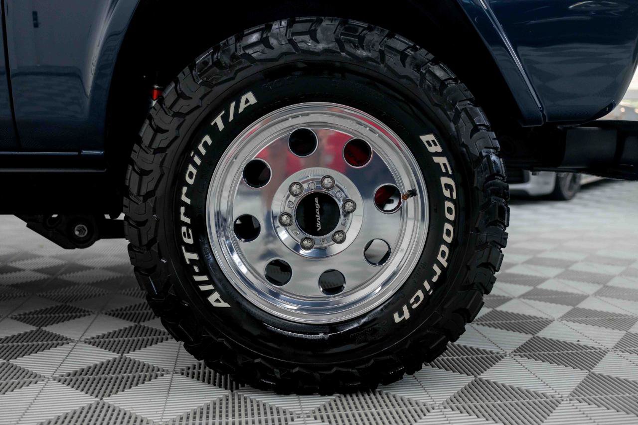 Used 2024 Ford Bronco Black Diamond AWD/4WD image 35