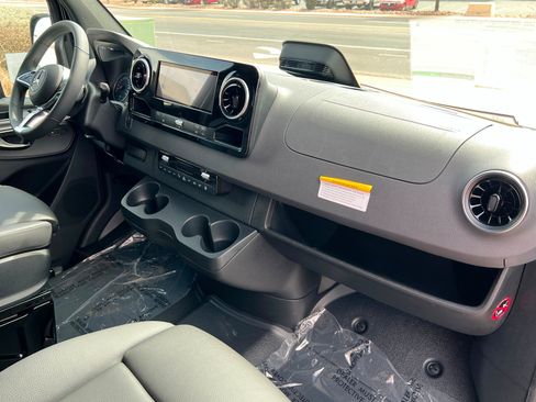 New 2026 Mercedes-Benz Sprinter 2500 image 22