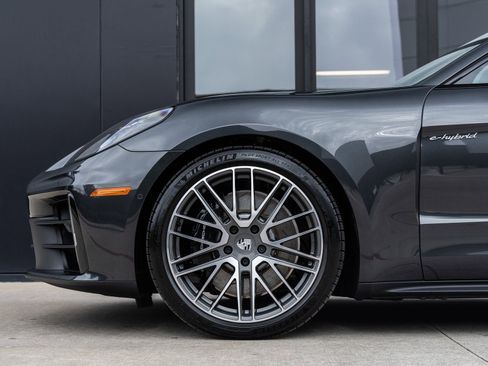 New 2026 Porsche Panamera 4 image 13