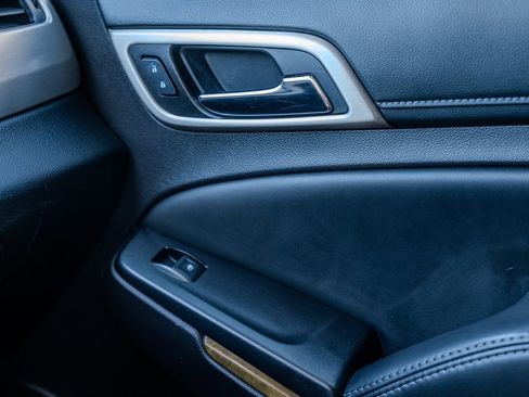 Used 2016 GMC Yukon Denali w/ Open Road Package image 24