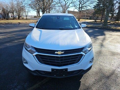 Used 2019 Chevrolet Equinox LT w/ Driver Convenience Package image 9