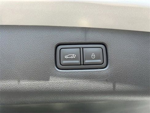 New 2026 Genesis GV70 2.5T Advanced image 16