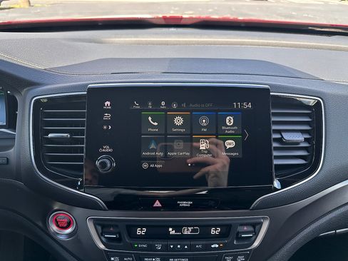 Used 2025 Honda Passport EX-L image 19