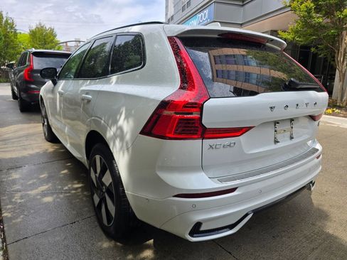Certified 2024 Volvo XC60 T8 Plus w/ Protection Package Premier AWD/4WD image 31
