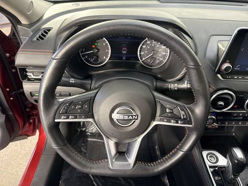 Used 2025 Nissan Sentra SR w/ SR Premium Package FWD image 12