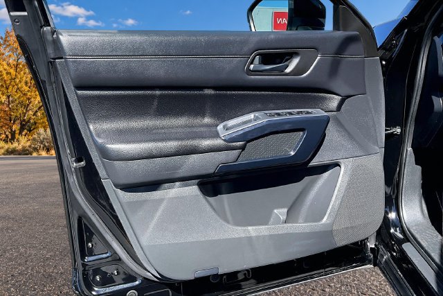 Used 2024 Nissan Pathfinder S w/ Cargo Package FWD image 19