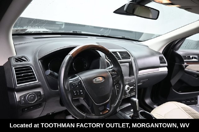 Used 2017 Ford Explorer Platinum AWD/4WD image 19
