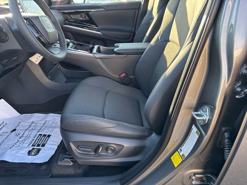 Used 2025 Toyota bZ4X AWD w/ Weather Package image 28