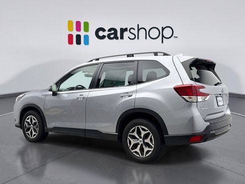 Used 2022 Subaru Forester Premium w/ Popular Package #1 AWD/4WD image 3