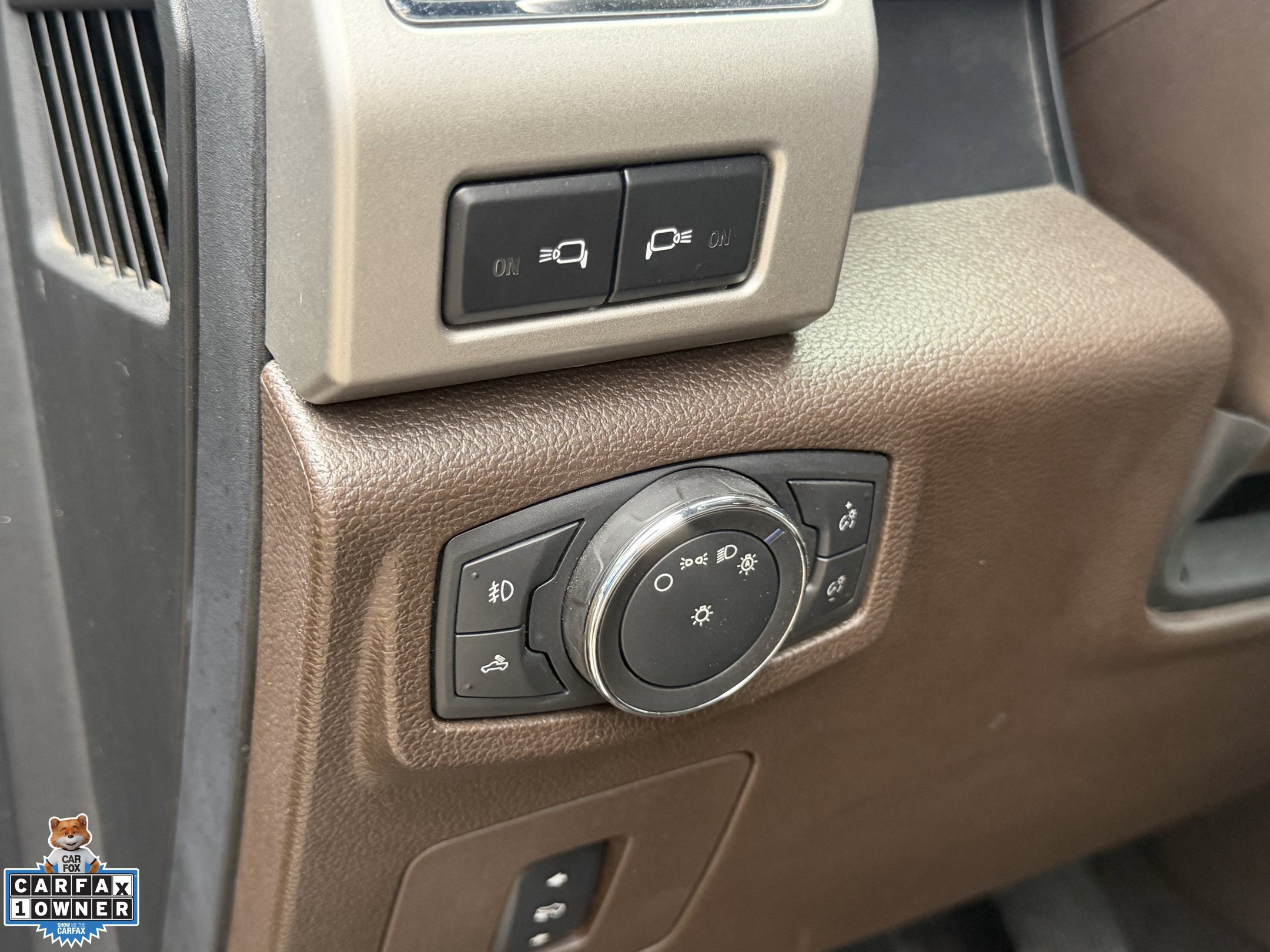 Used 2016 Ford F150 King Ranch w/ Equipment Group 601A Luxury AWD/4WD image 34