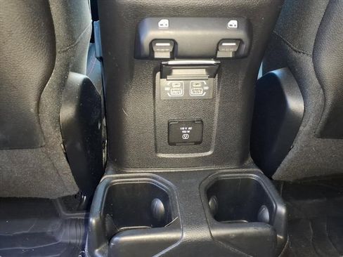 Used 2022 Jeep Wrangler Unlimited Rubicon w/ LED Lighting Group image 28