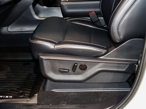 Used 2025 Ford Expedition Platinum w/ Stealth Performance Package AWD/4WD image 33