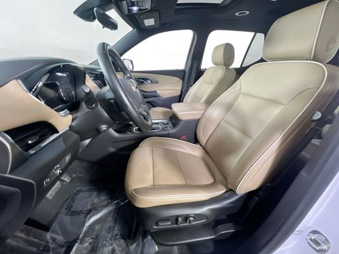 Used 2023 Chevrolet Traverse Premier w/ LPO, Floor Liner Package AWD/4WD image 21