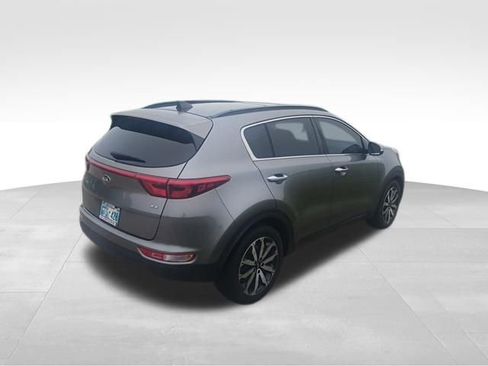 Used 2019 Kia Sportage EX w/ EX Premium Package FWD image 3