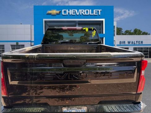 Used 2023 Chevrolet Silverado 1500 LT Trail Boss AWD/4WD image 9