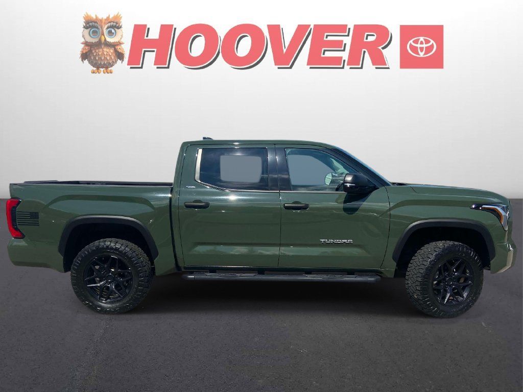 Used 2023 Toyota Tundra SR5 w/ SR5 Convenience Package AWD/4WD image 5