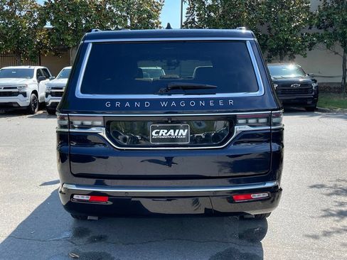 Used 2025 Jeep Grand Wagoneer Series III AWD/4WD image 6