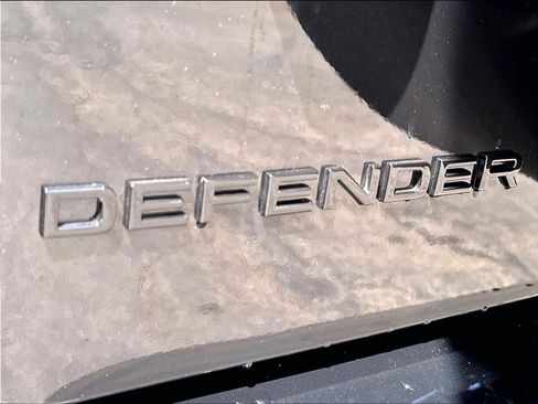 Used 2026 Land Rover Defender 110 X-Dynamic SE AWD/4WD image 8